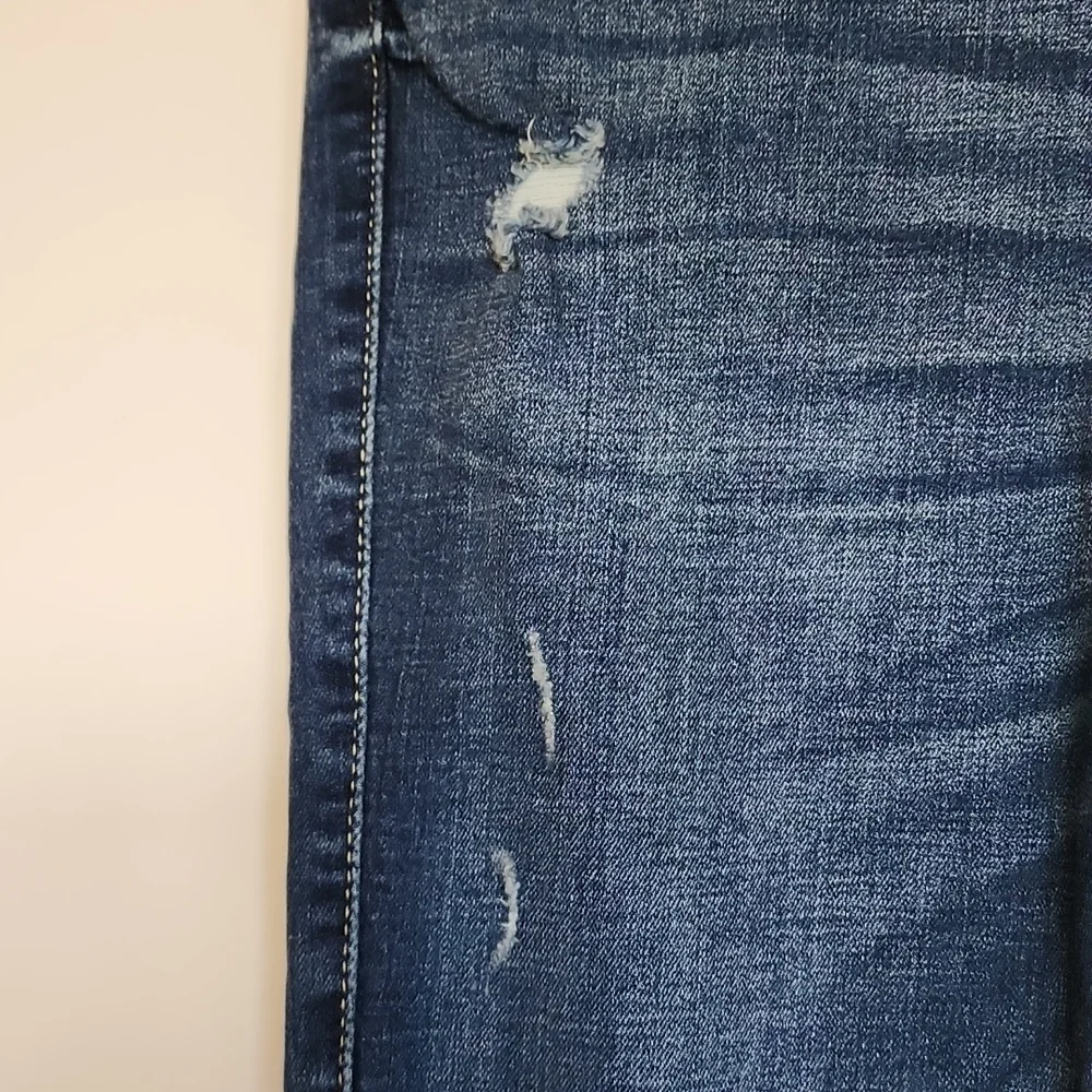 NWT, Hollister California Men's Jeans. - Picture 13 of 14